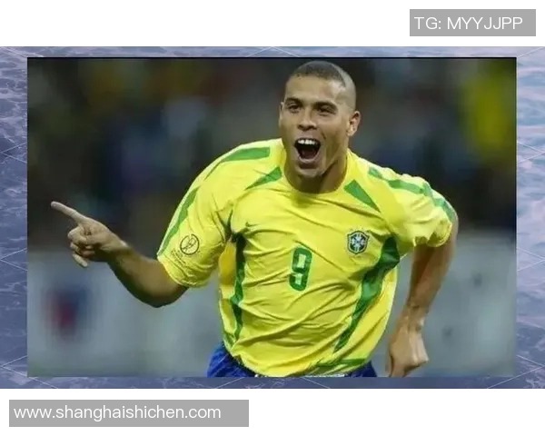 全球足球巅峰之争 世界十大顶级球星谁能登顶荣耀之巅